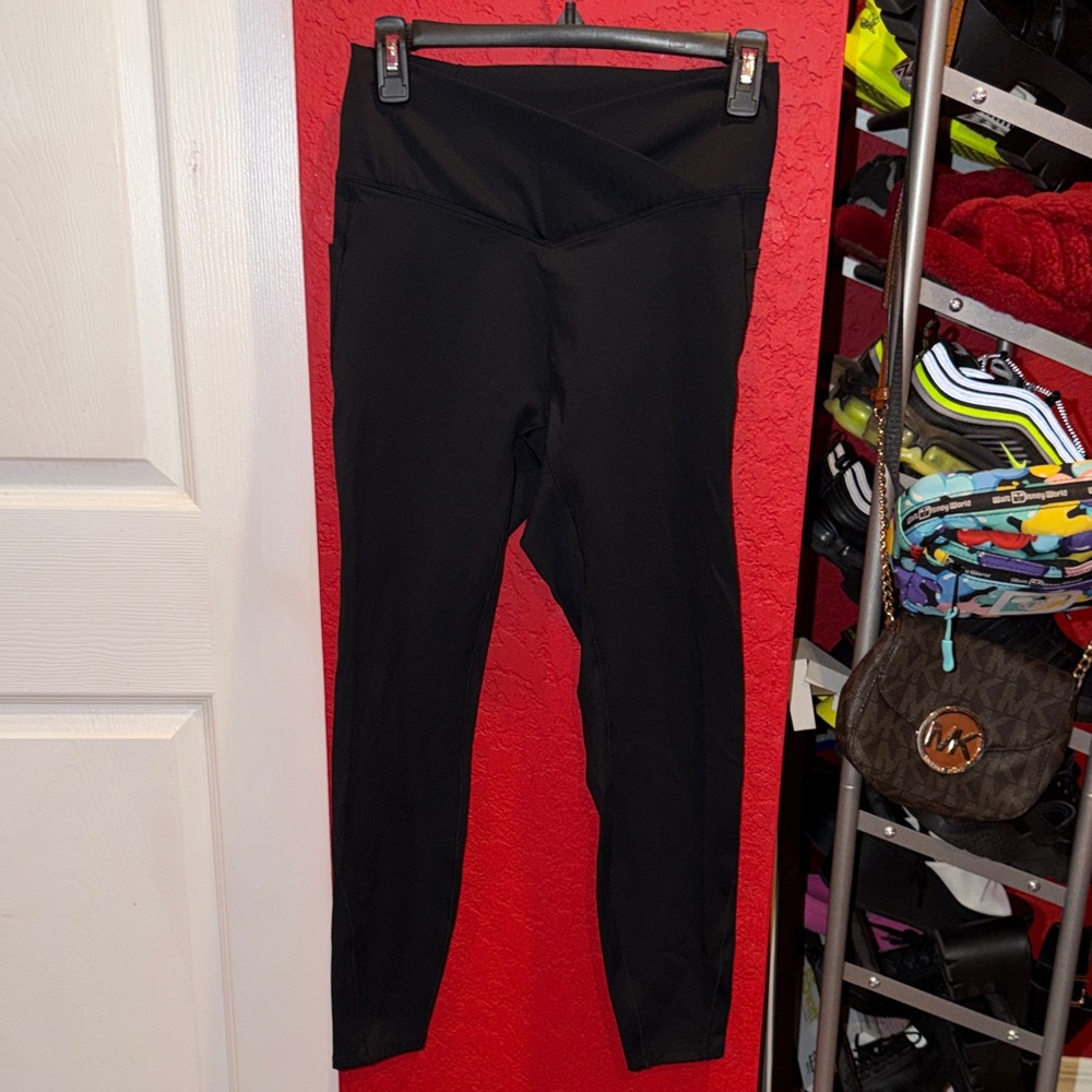 Halara Black High-Waisted Leggings